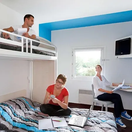 ホテル Hotelf1 Lille Tourcoing Nord 3*